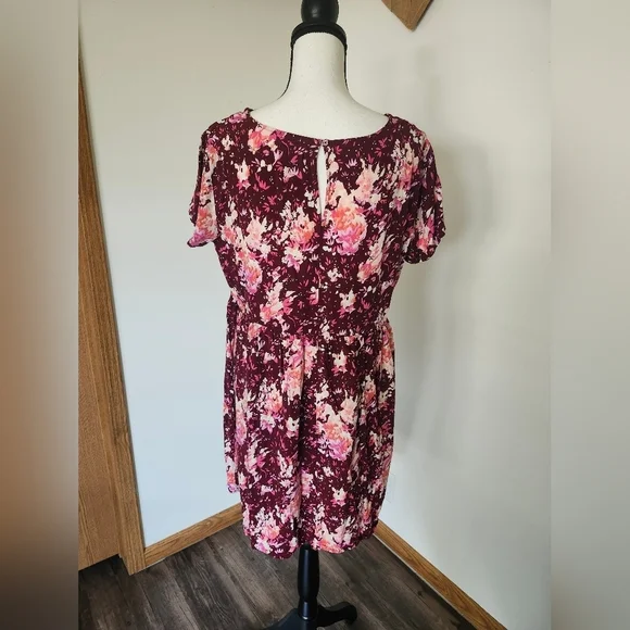 Old Navy Burgundy and Pink Floral Dress - Picture 4 of 6